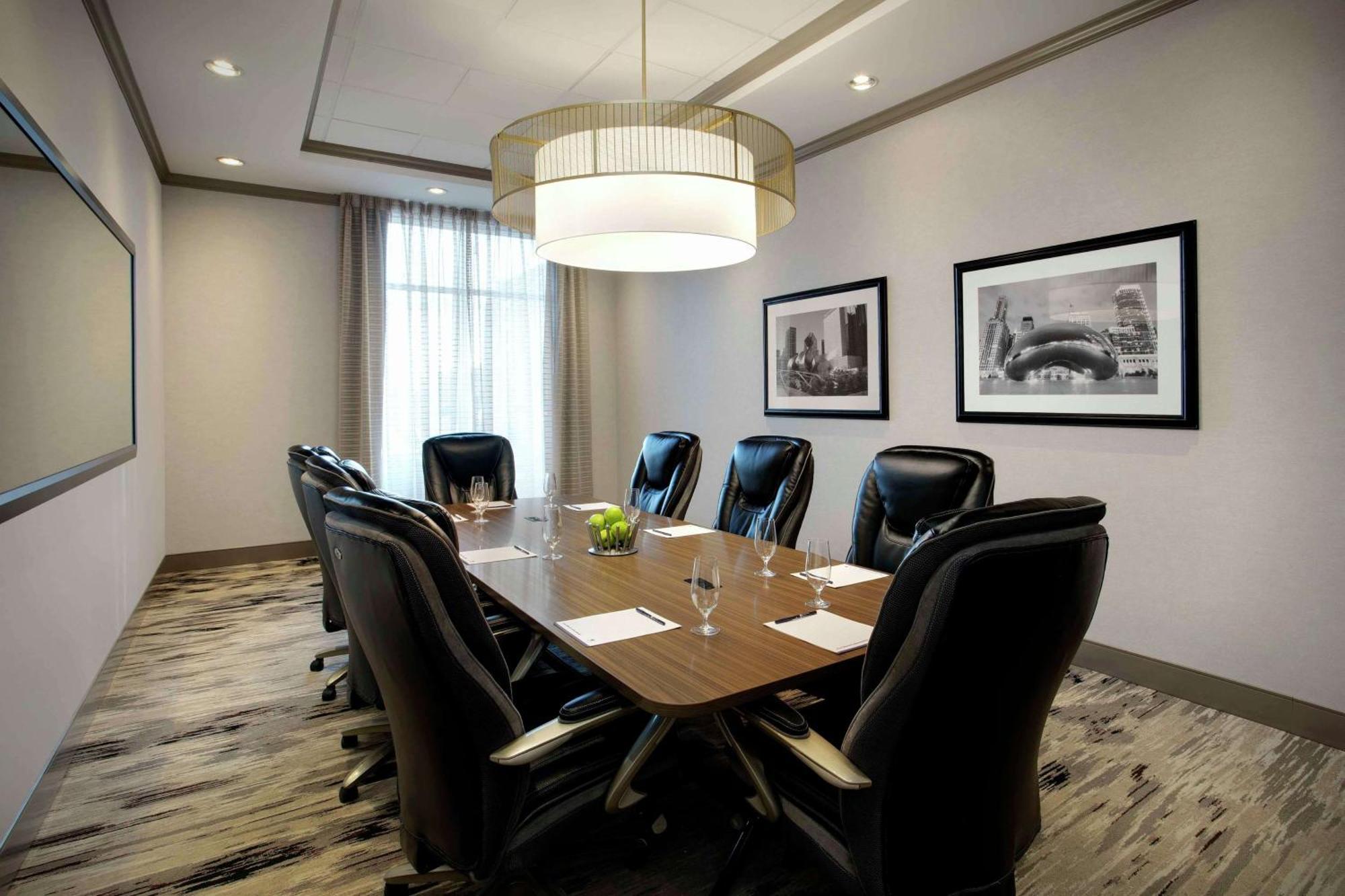 Doubletree By Hilton Chicago Midway Airport, Il Hotel Bedford Park Eksteriør billede
