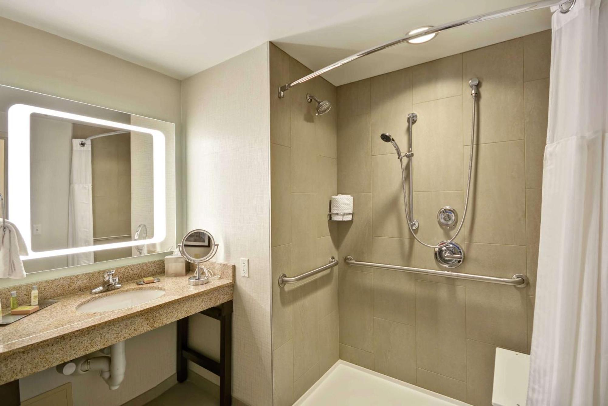 Doubletree By Hilton Chicago Midway Airport, Il Hotel Bedford Park Eksteriør billede